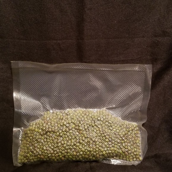 Organic Mung Beans for sprouting, microgreens 5oz over 2k seeds - Picture 2 of 6